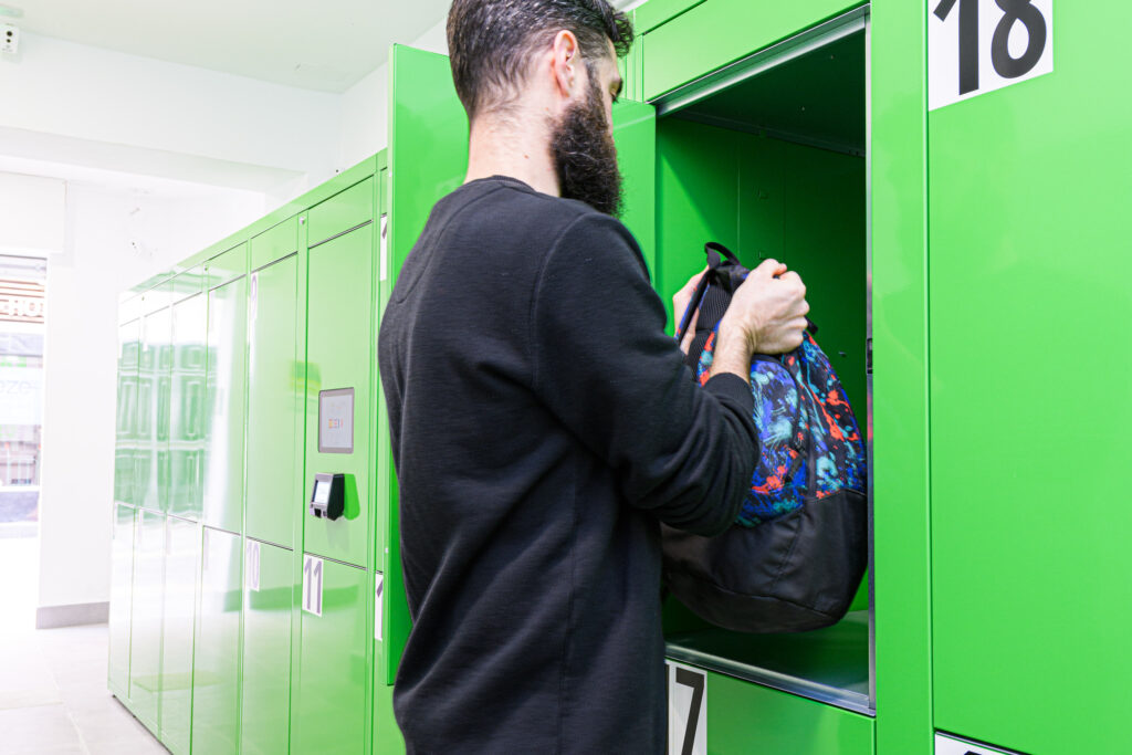 consignas en malaga centro, easylockers